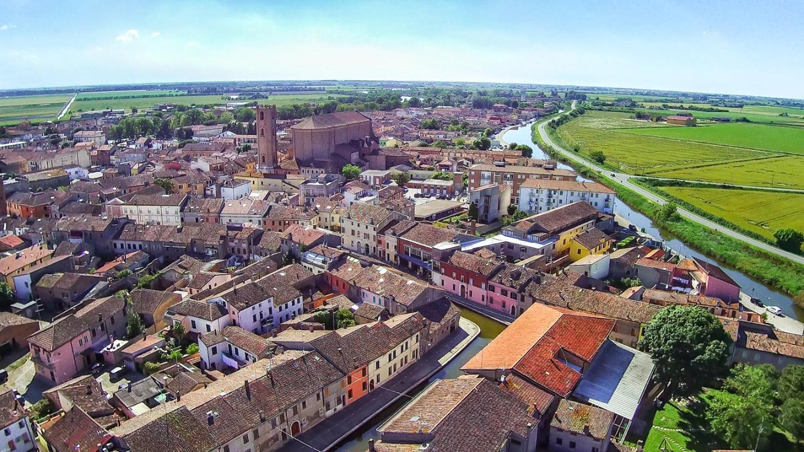 La Casa Di Santino Bed & Breakfast Comacchio Exterior photo